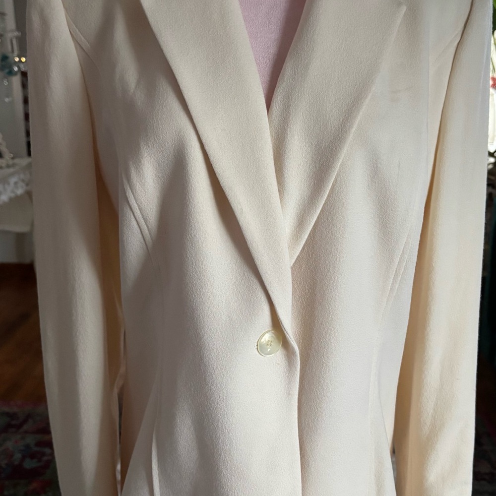 Talbot’s 100% Wool Winter White Cream Women's Suit size 10.